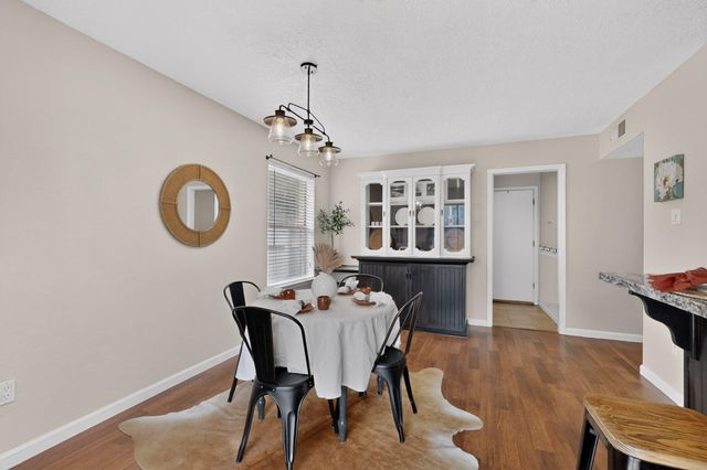 6908 Lamar Avenue NW, Albuquerque, NM 87120
