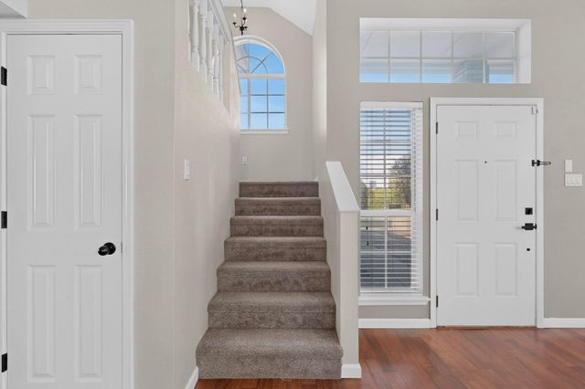 6908 Lamar Avenue NW, Albuquerque, NM 87120