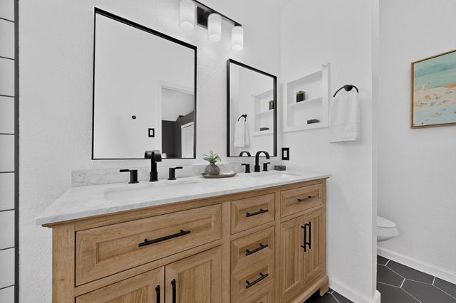 6908 Lamar Avenue NW, Albuquerque, NM 87120