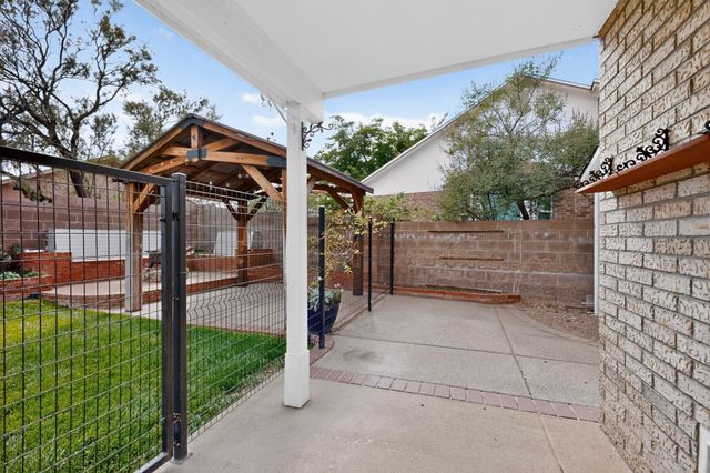 6908 Lamar Avenue NW, Albuquerque, NM 87120
