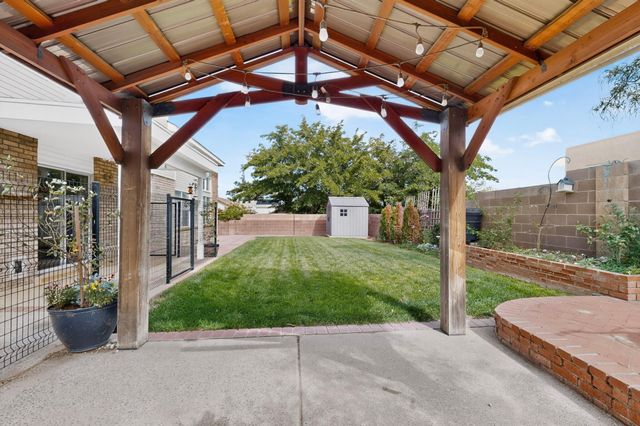 6908 Lamar Avenue NW, Albuquerque, NM 87120
