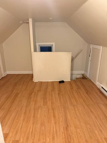 1248 Pembroke Street, Bridgeport, CT 06608