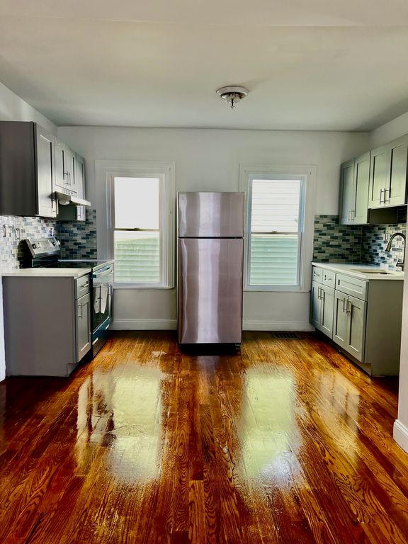 1248 Pembroke Street, Bridgeport, CT 06608