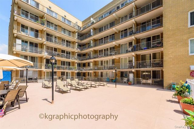 650 Shore Road 2N 3rd flr, Long Beach, NY 11561