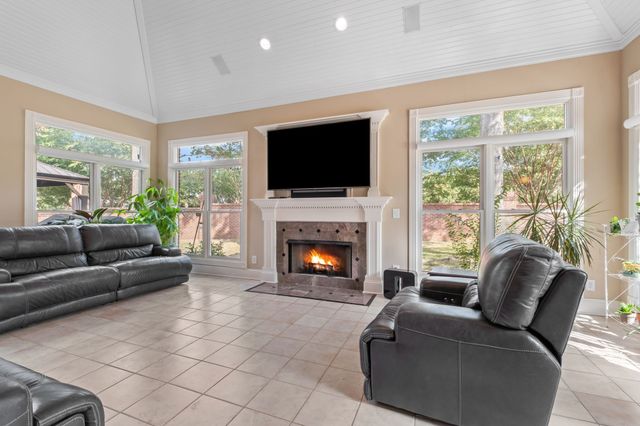 103 Hidden Way Ct, Hendersonville, TN 37075