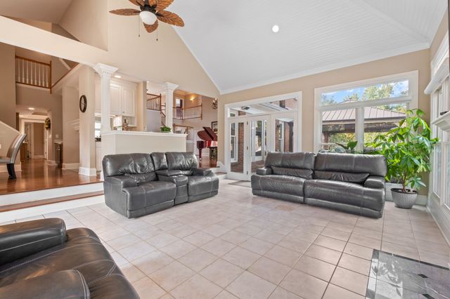 103 Hidden Way Ct, Hendersonville, TN 37075