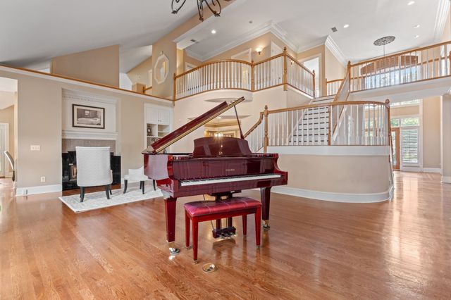 103 Hidden Way Ct, Hendersonville, TN 37075