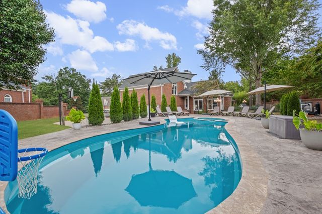 103 Hidden Way Ct, Hendersonville, TN 37075