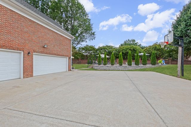 103 Hidden Way Ct, Hendersonville, TN 37075