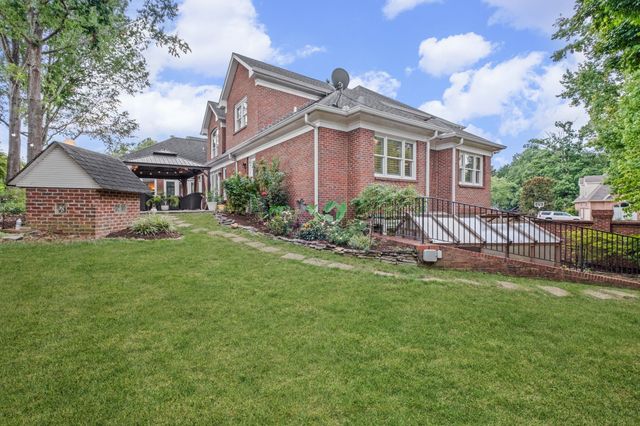 103 Hidden Way Ct, Hendersonville, TN 37075