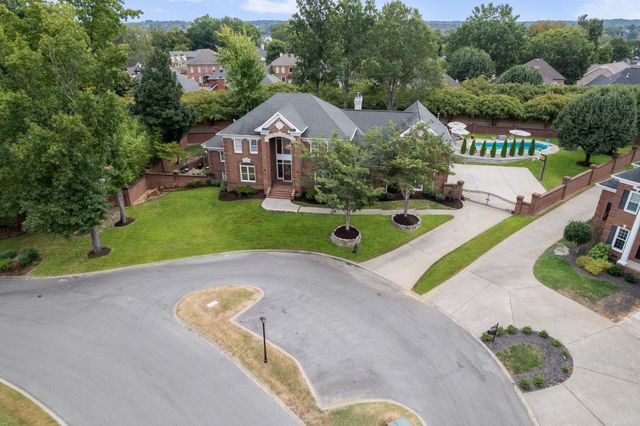103 Hidden Way Ct, Hendersonville, TN 37075