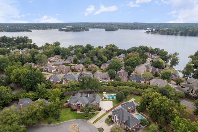 103 Hidden Way Ct, Hendersonville, TN 37075