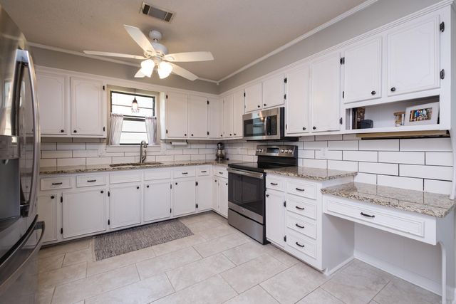 4 Tortoise Park Cove, Little Rock, AR 72211