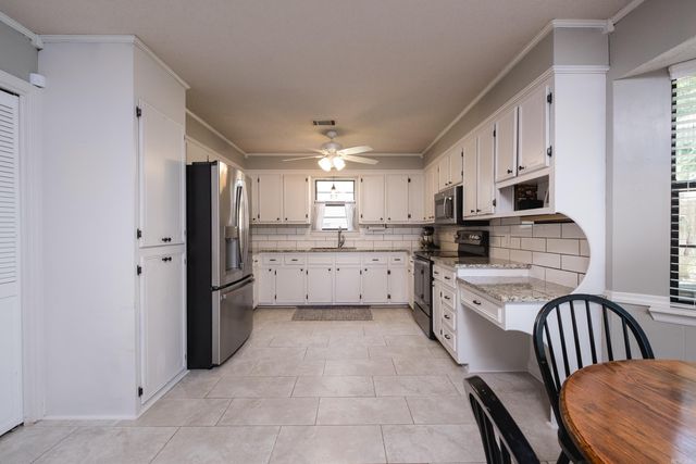 4 Tortoise Park Cove, Little Rock, AR 72211