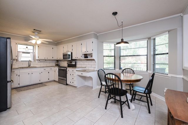 4 Tortoise Park Cove, Little Rock, AR 72211