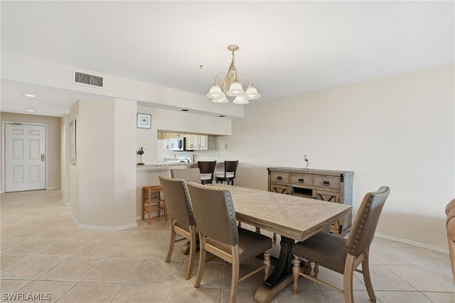 11118 Gulf Shore DR A803, Naples, FL 34108