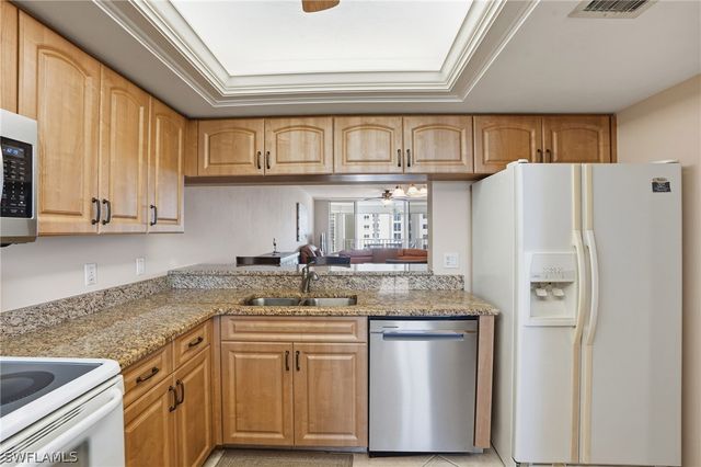 11118 Gulf Shore DR A803, Naples, FL 34108