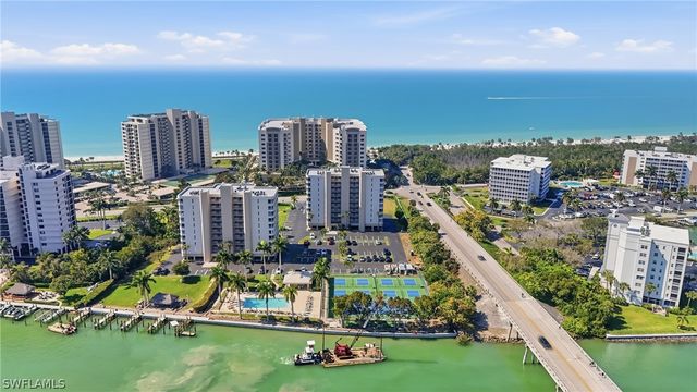 11118 Gulf Shore DR A803, Naples, FL 34108