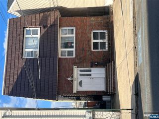 228 Hamilton Street, Harrison, NJ 07029