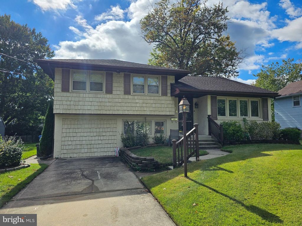 216 AVON RD, CHERRY HILL, NJ 08034 — exterior