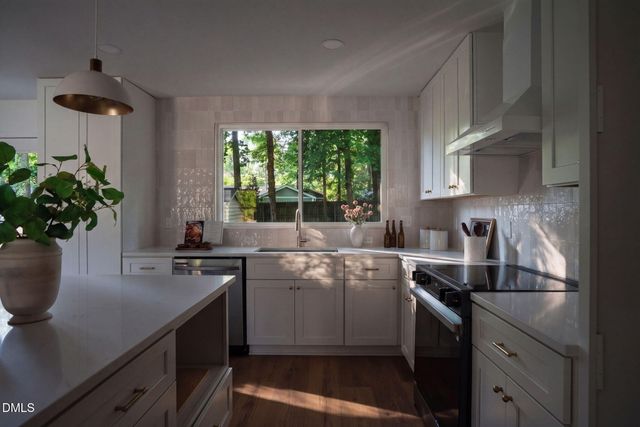 803 Roanoke Drive, Cary, NC 27513