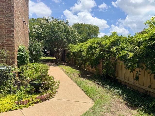 1108 Quail Valley Lane 122, Arlington, TX 76011