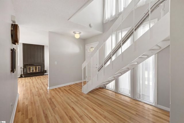 1105 Charter Oak Drive, Taylors, SC 29687