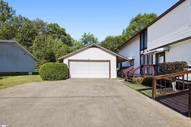 1105 Charter Oak Drive, Taylors, SC 29687