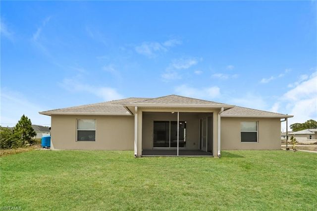 3201 42nd ST SW, Lehigh Acres, FL 33976