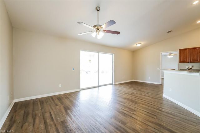 3201 42nd ST SW, Lehigh Acres, FL 33976