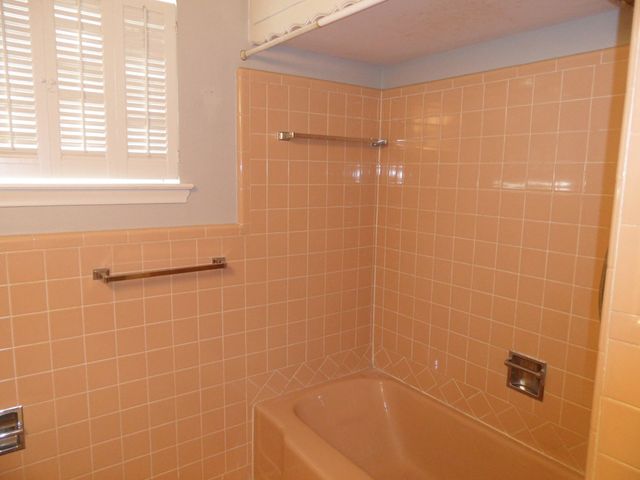 10643 Lakemere Drive, Dallas, TX 75238