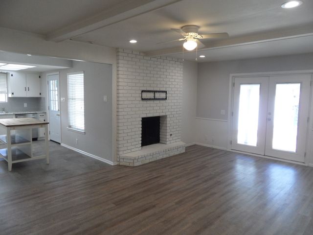 10643 Lakemere Drive, Dallas, TX 75238