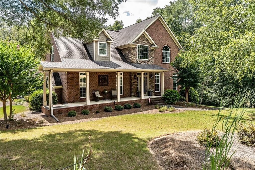 255 Meadow Lakes Boulevard, Cedartown, GA 30125