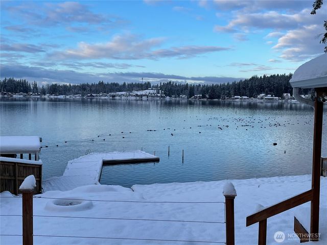 12418 Clear Lake North Road E, Eatonville, WA 98328