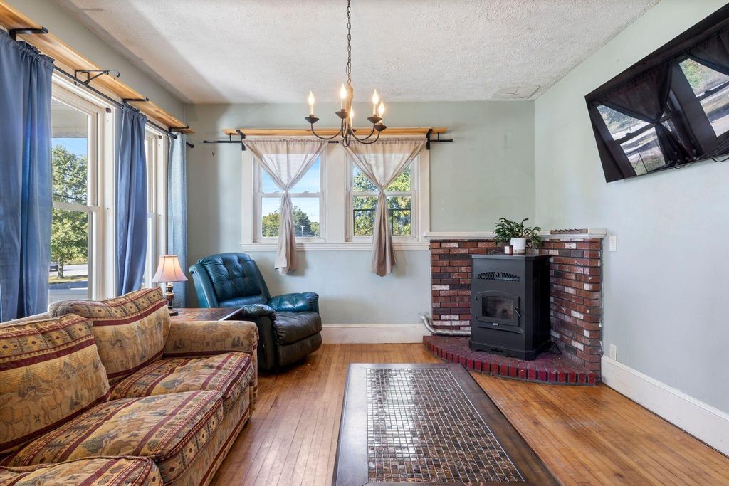 4 S Lisbon Road, Lewiston, ME 04240 — photo 5