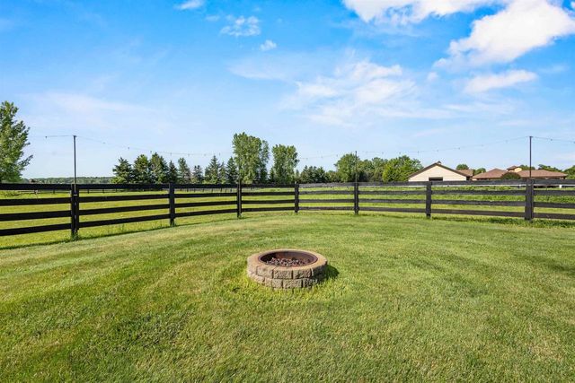 W3493 EQUESTRIAN TRAIL, Freedom, WI 54913
