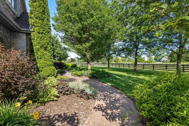 W3493 EQUESTRIAN TRAIL, Freedom, WI 54913