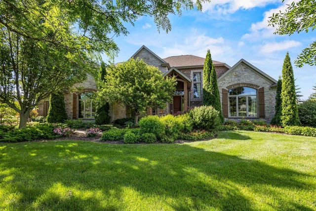 W3493 EQUESTRIAN TRAIL, Freedom, WI 54913