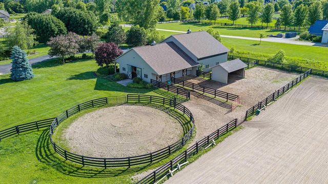W3493 EQUESTRIAN TRAIL, Freedom, WI 54913