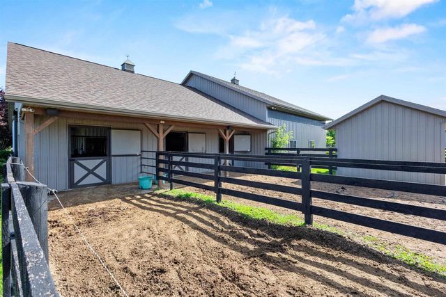 W3493 EQUESTRIAN TRAIL, Freedom, WI 54913
