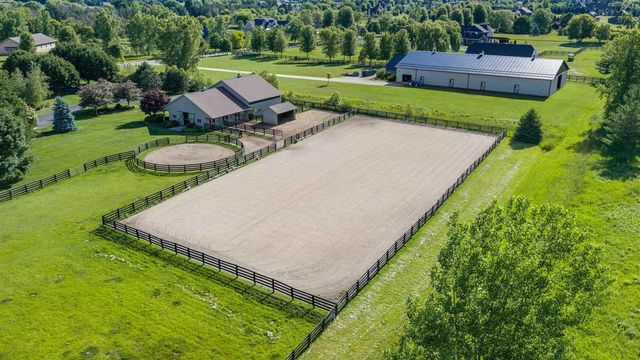 W3493 EQUESTRIAN TRAIL, Freedom, WI 54913