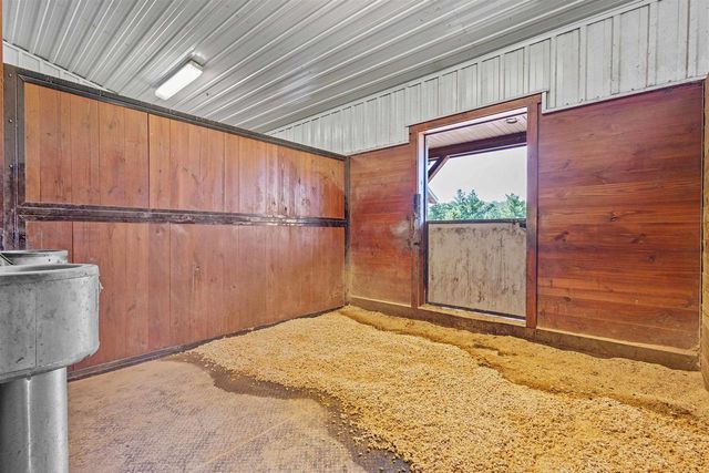 W3493 EQUESTRIAN TRAIL, Freedom, WI 54913