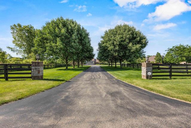 W3493 EQUESTRIAN TRAIL, Freedom, WI 54913