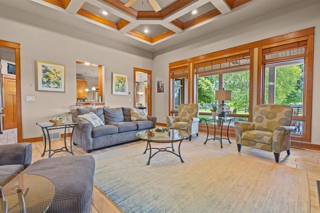 W3493 EQUESTRIAN TRAIL, Freedom, WI 54913