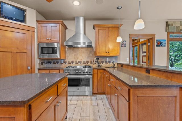 W3493 EQUESTRIAN TRAIL, Freedom, WI 54913