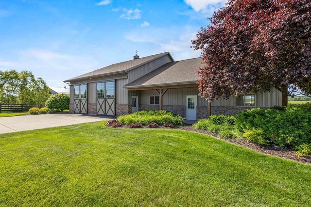 W3493 EQUESTRIAN TRAIL, Freedom, WI 54913