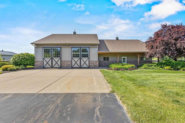 W3493 EQUESTRIAN TRAIL, Freedom, WI 54913