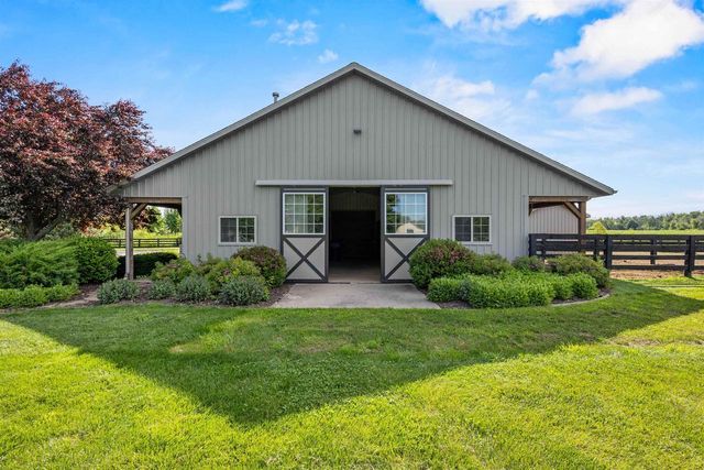W3493 EQUESTRIAN TRAIL, Freedom, WI 54913