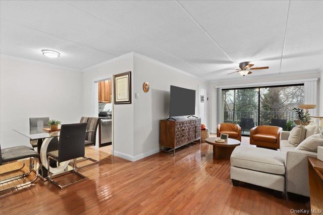 130 Colonial Parkway 1F, Yonkers, NY 10710