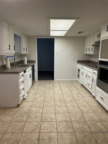 9 Oak Circle, Hickory Creek, TX 75065